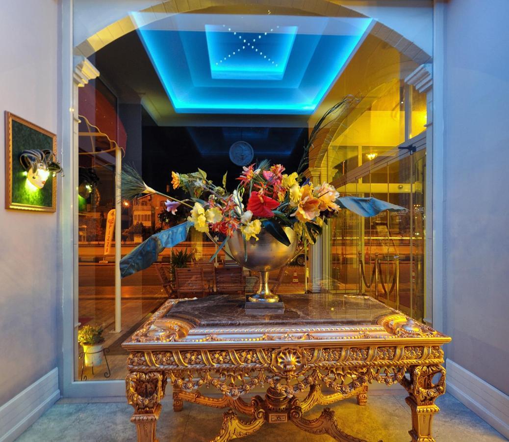 Grand Atakum Hotel ซัมซุน ภายนอก รูปภาพ
